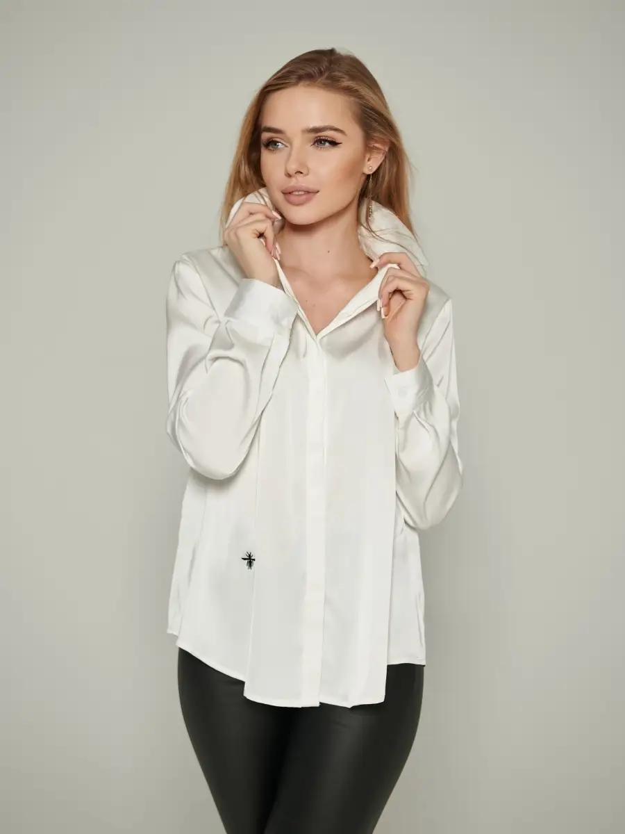 Белая блузка женская однотонная классическая