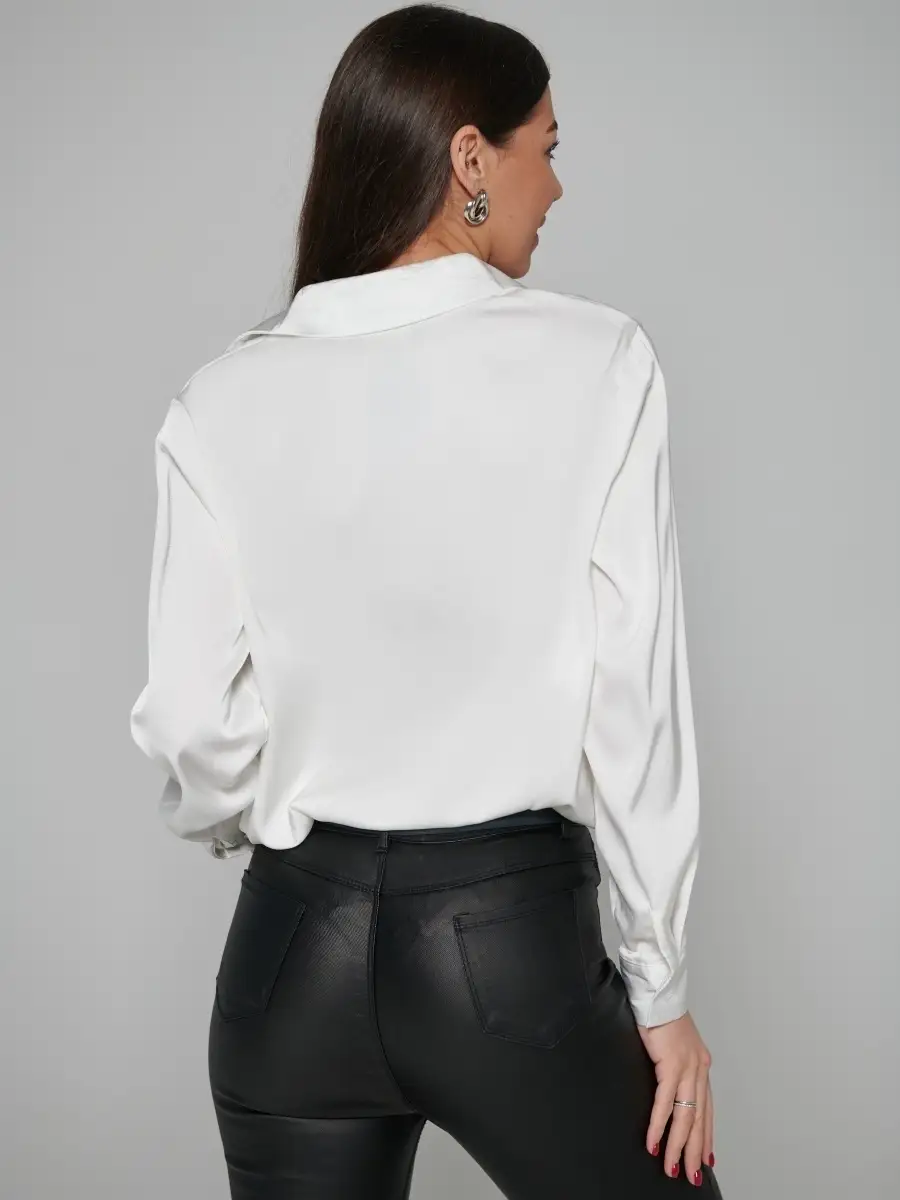 Белая блузка женская однотонная классическая