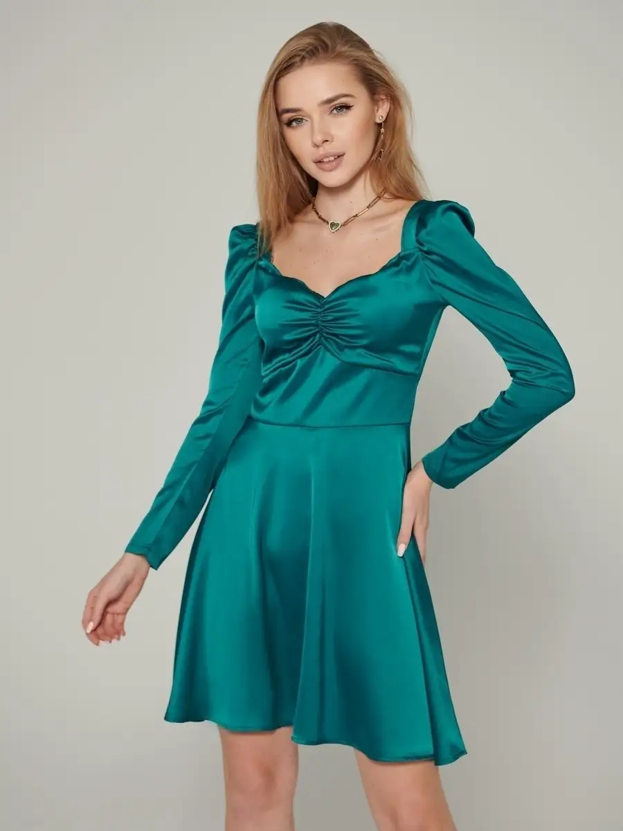 Зеленое платье женское атласное нарядное шелковое коктейльное
