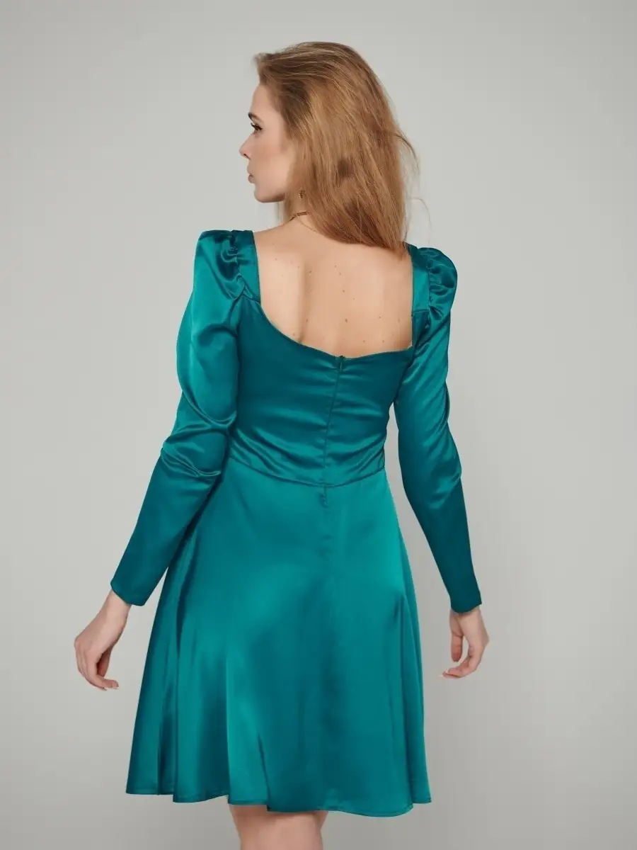 Зеленое платье женское атласное нарядное шелковое коктейльное
