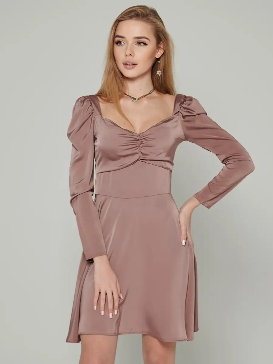 Пудровое платье женское атласное нарядное шелковое коктейльное