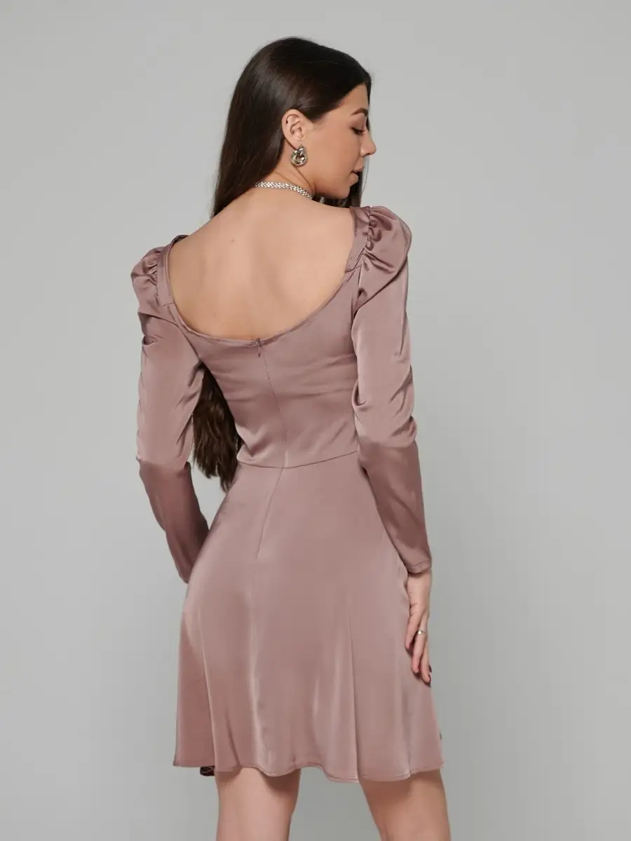 Пудровое платье женское атласное нарядное шелковое коктейльное