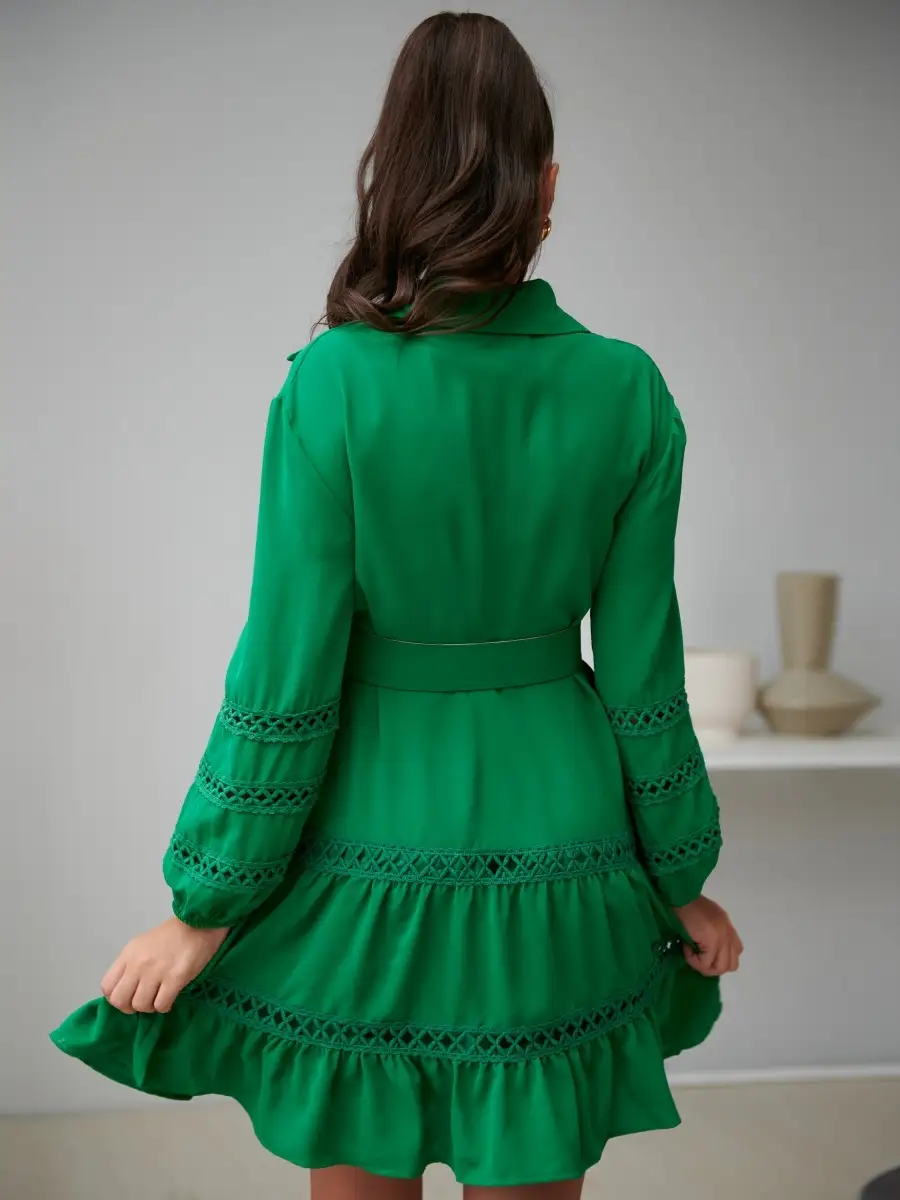 Зеленое платье женское с поясом весеннее