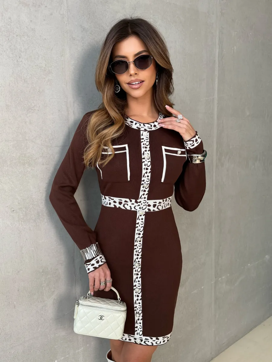 Коричневое платье теплое трикотажное мини