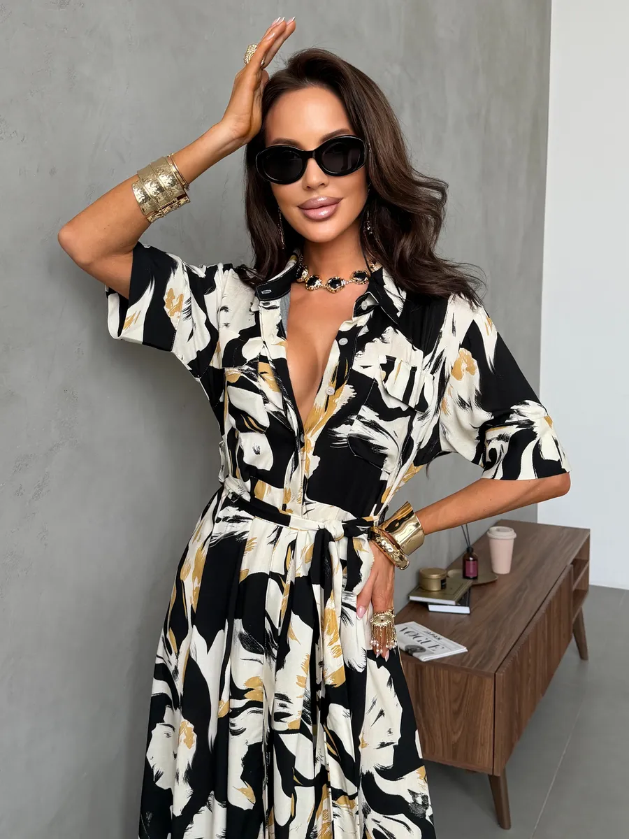 Черное платье рубашка летнее миди с ярким принтом и поясом