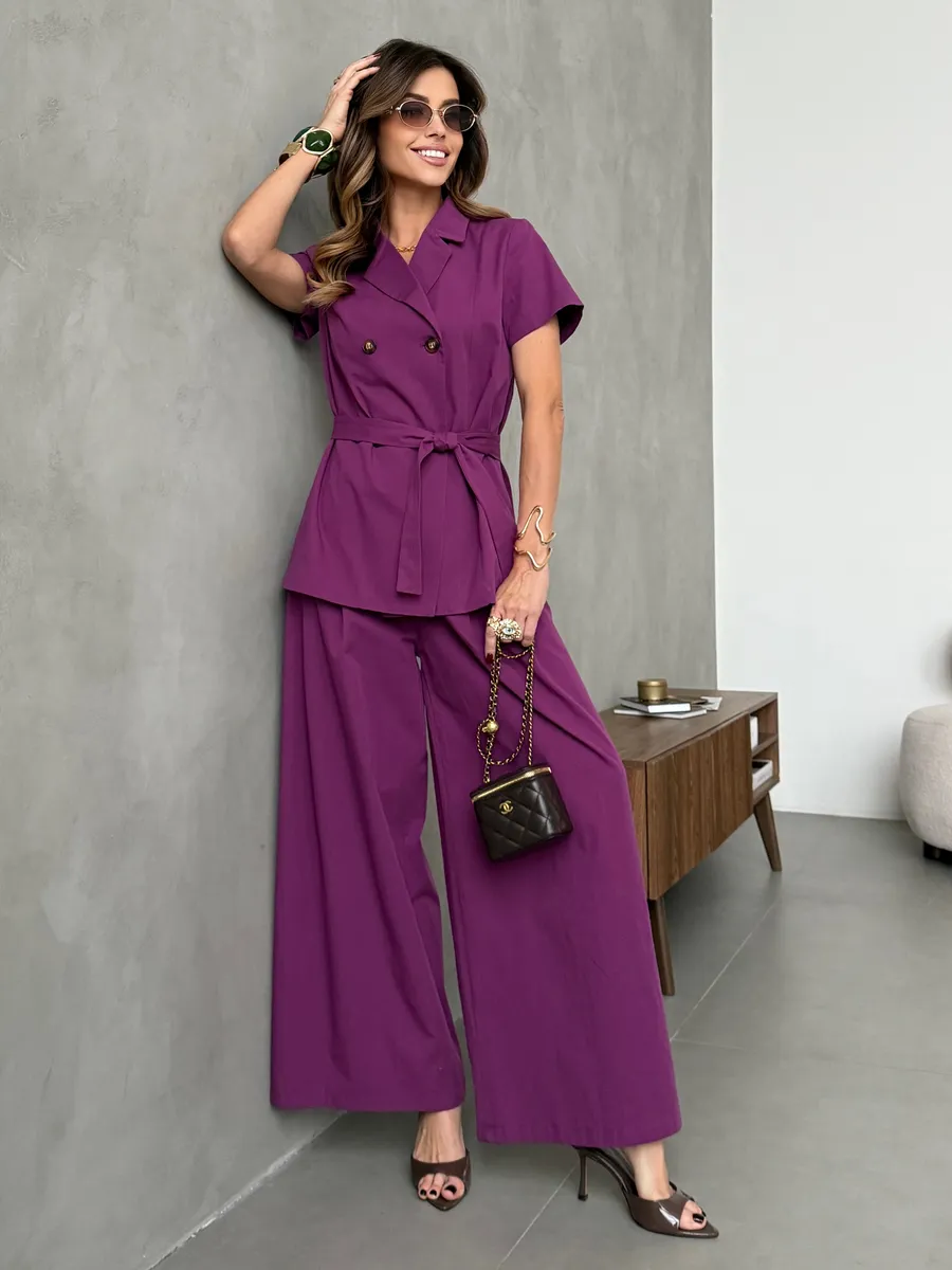 Фиолетовый костюм с брюками палаццо деловой офисный