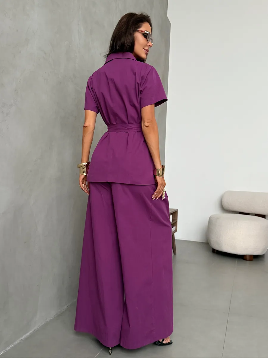 Фиолетовый костюм с брюками палаццо деловой офисный