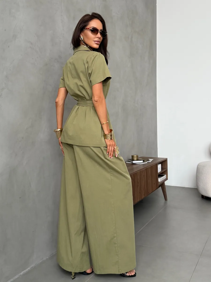 Хаки костюм с брюками палаццо деловой офисный