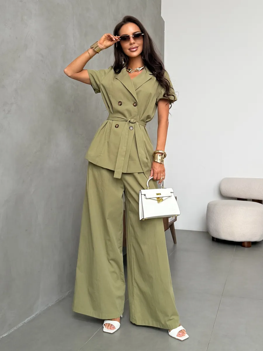 Хаки костюм с брюками палаццо деловой офисный