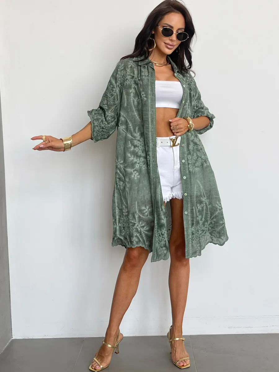 Зеленая летняя удлиненная рубашка оверсайз хлопковая с вышивкой