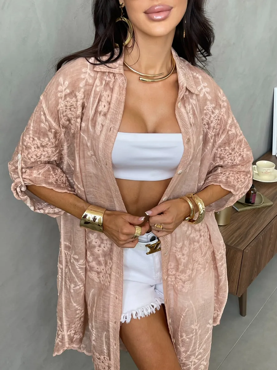 Летняя удлиненная рубашка оверсайз хлопковая с вышивкой