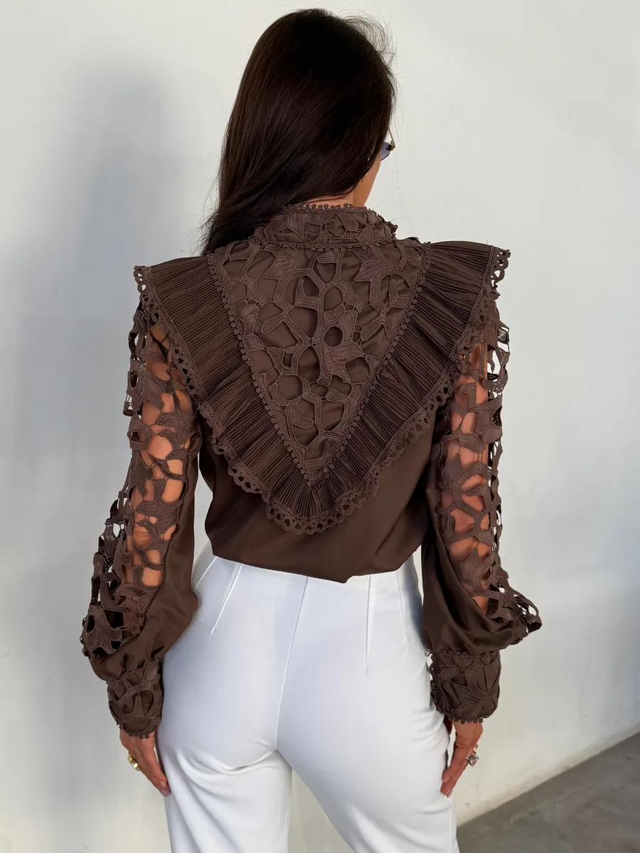 Нарядная кружевная блузка офисная праздничная