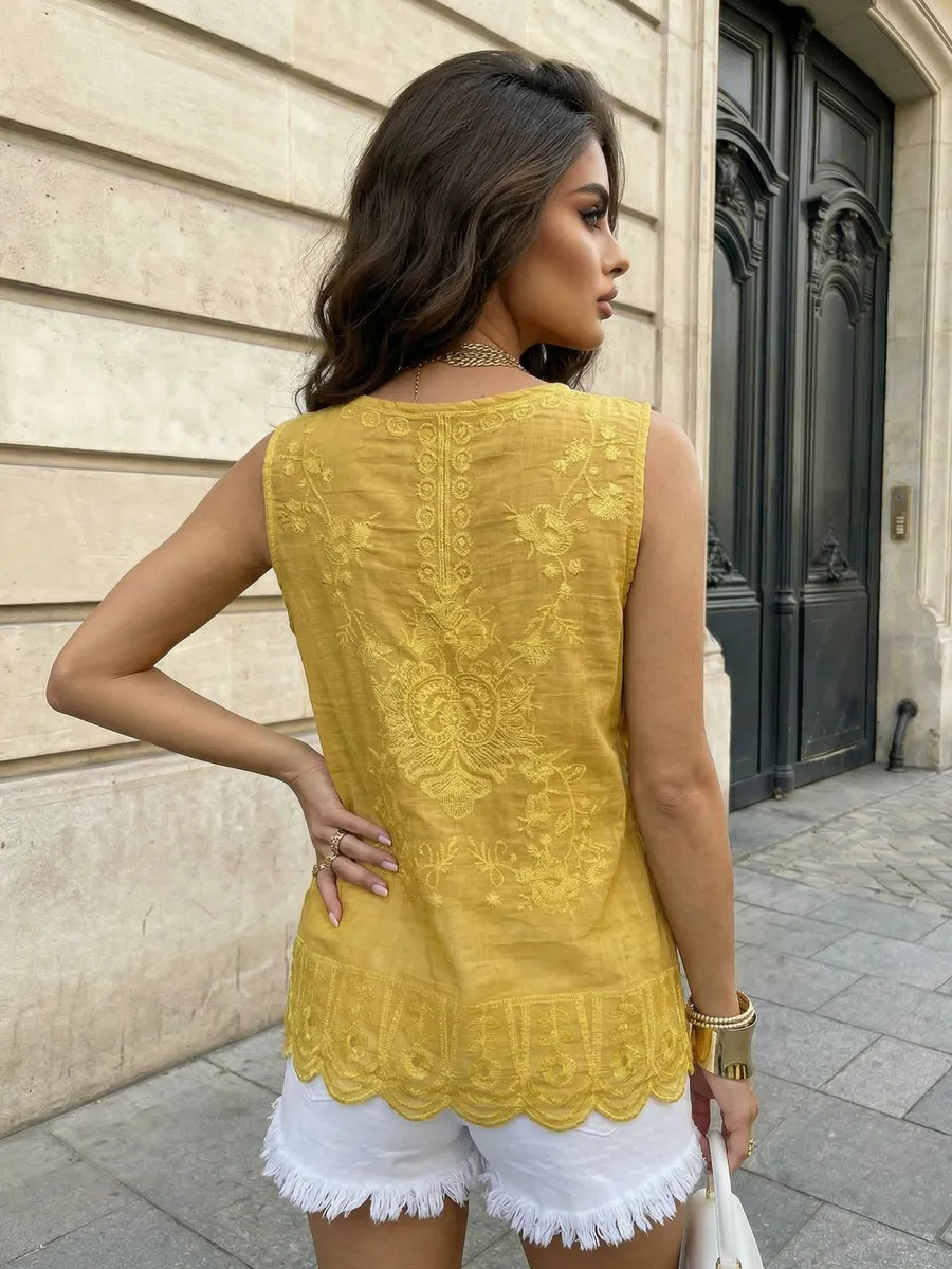 Желтый топ блузка летняя нарядная с вышивкой