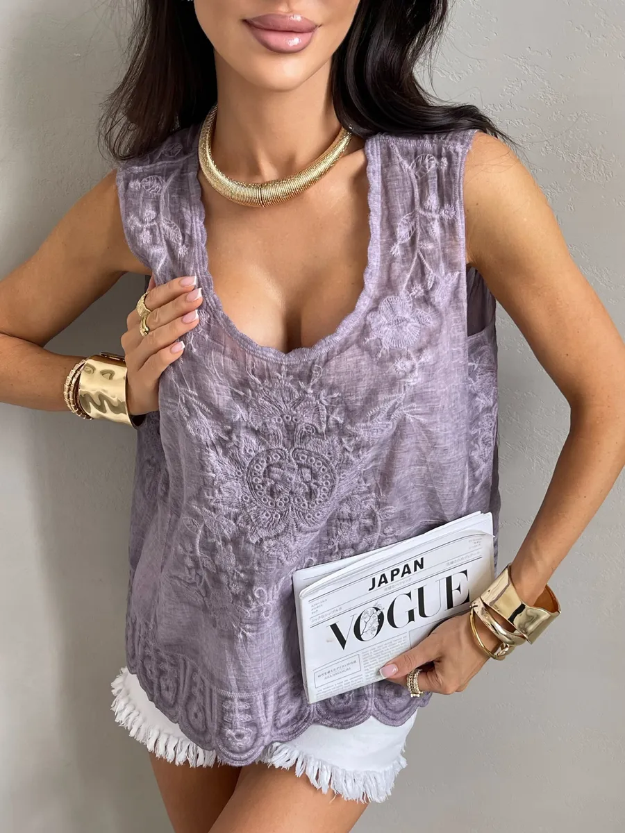 Топ блузка летняя нарядная с вышивкой