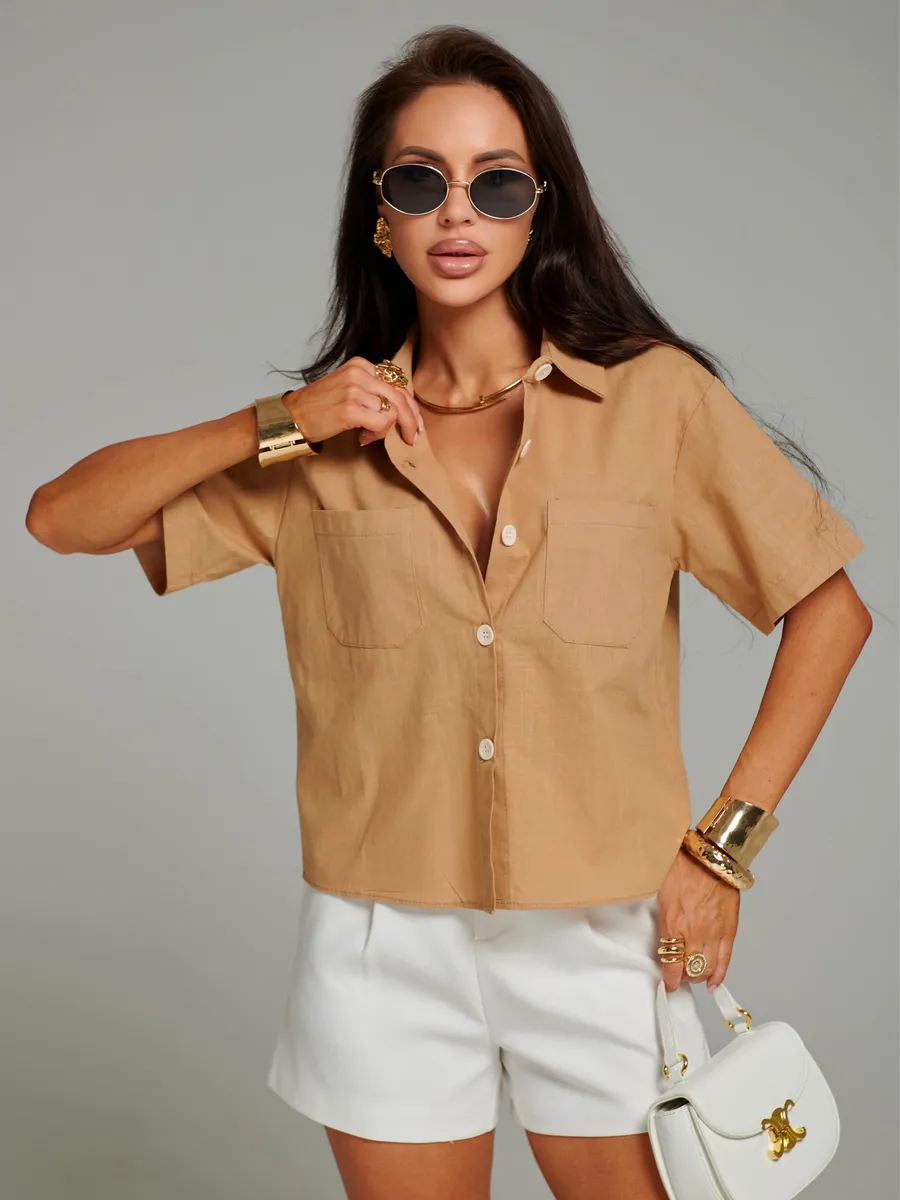 Бежевая рубашка с коротким рукавом