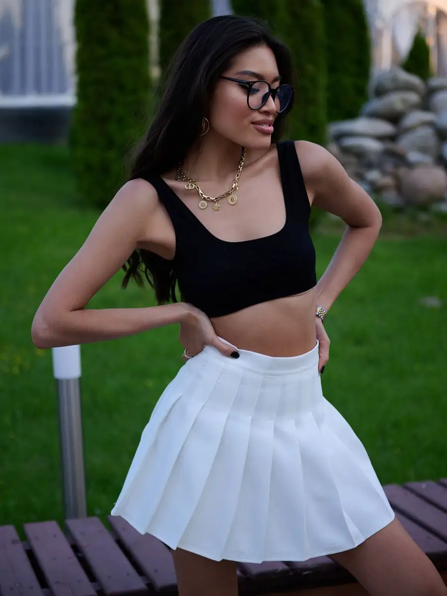 Белая юбка короткая теннисная в складку