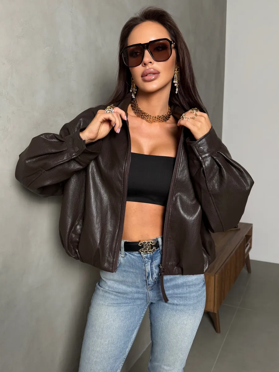 Куртка-бомбер из экокожи