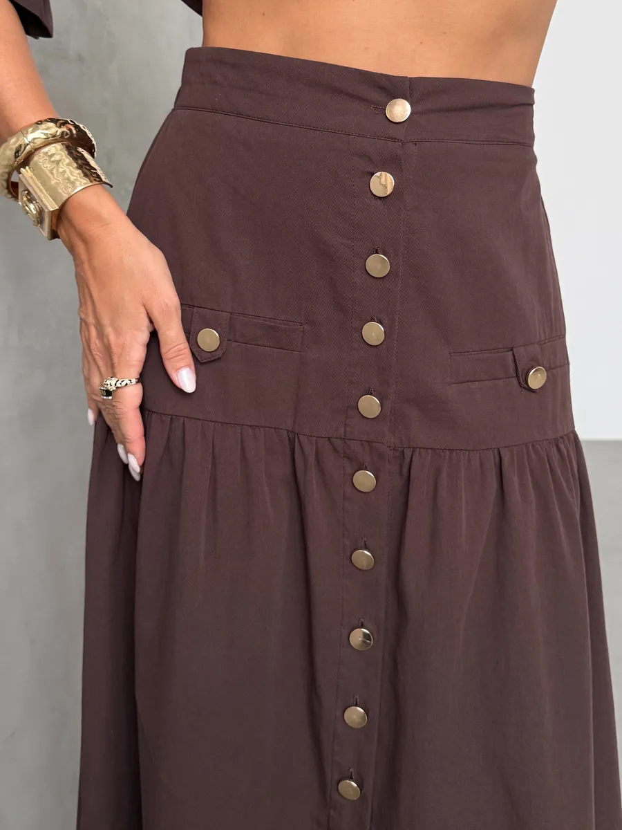 Коричневый летний праздничный костюм с юбкой