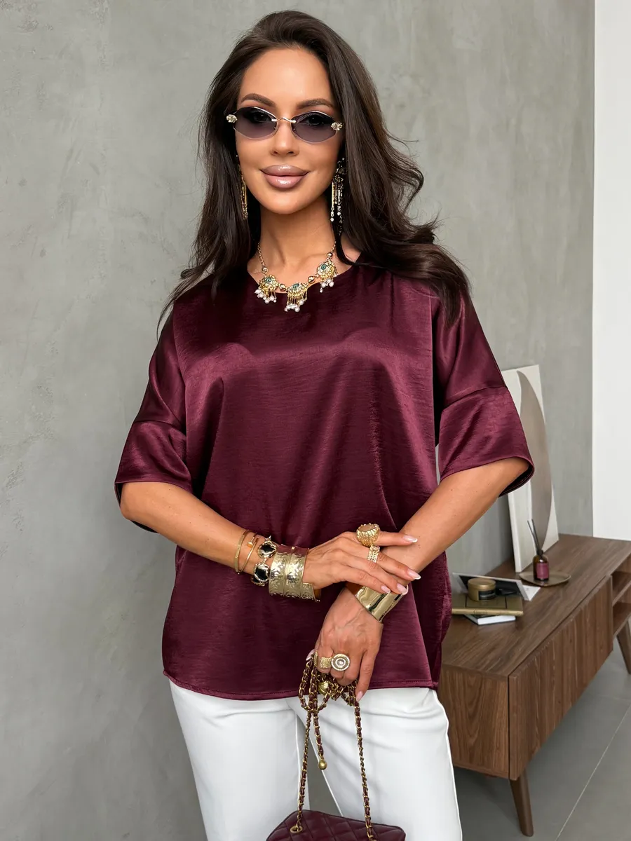 Бордовая легкая летняя блузка атласная