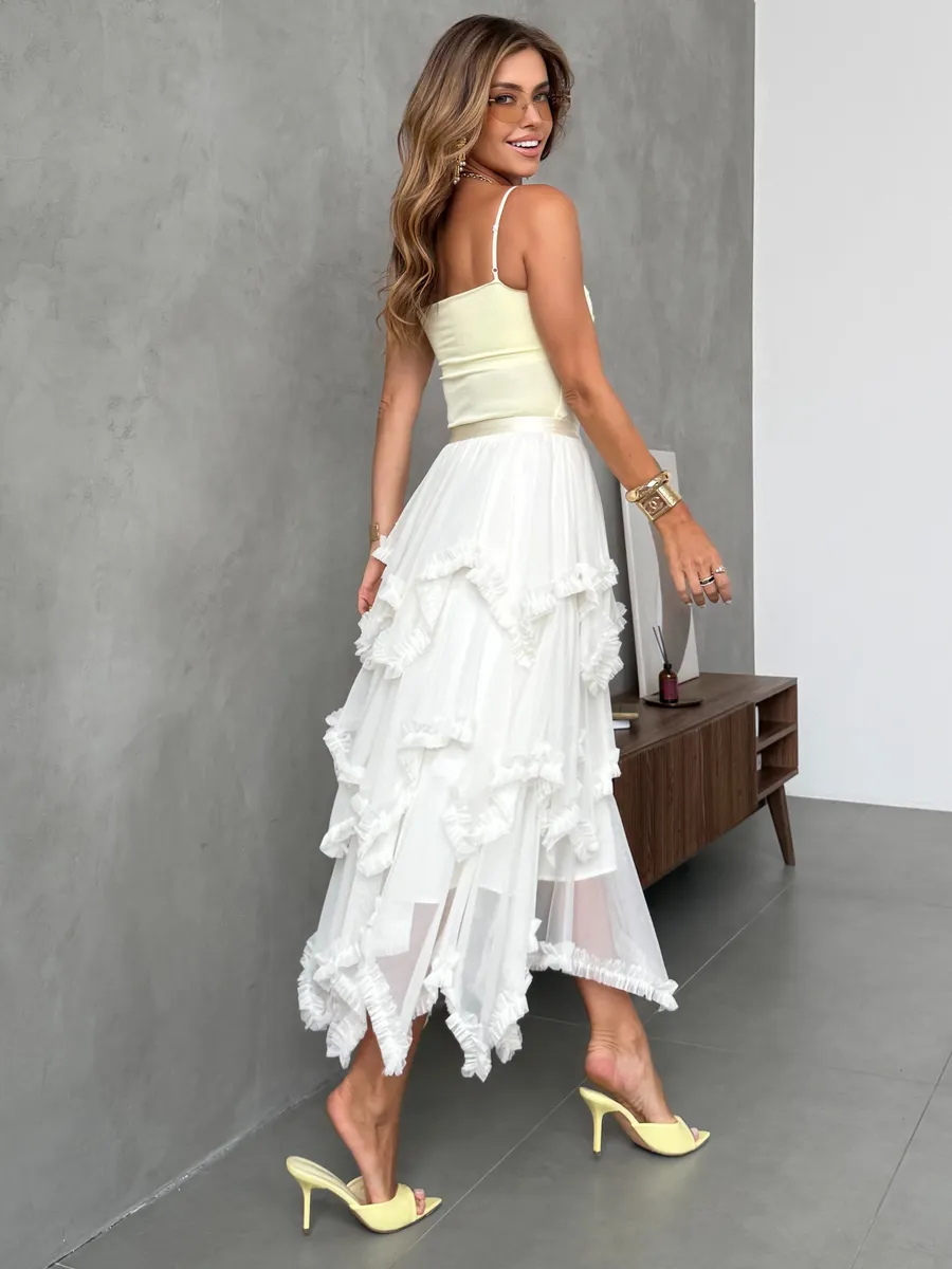 Белая длинная летняя юбка миди фатиновая асимметричная