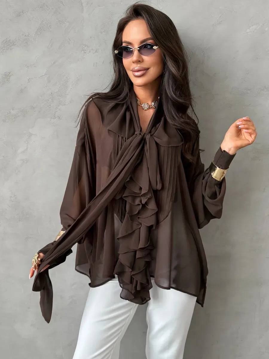 Коричневая нарядная офисная блузка праздничная с рюшами