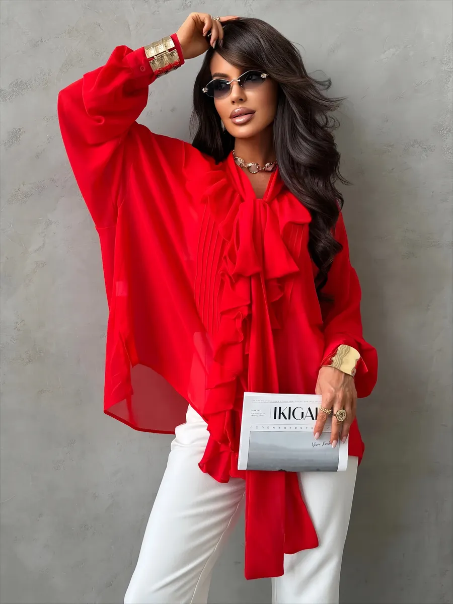 Нарядная офисная блузка праздничная с рюшами