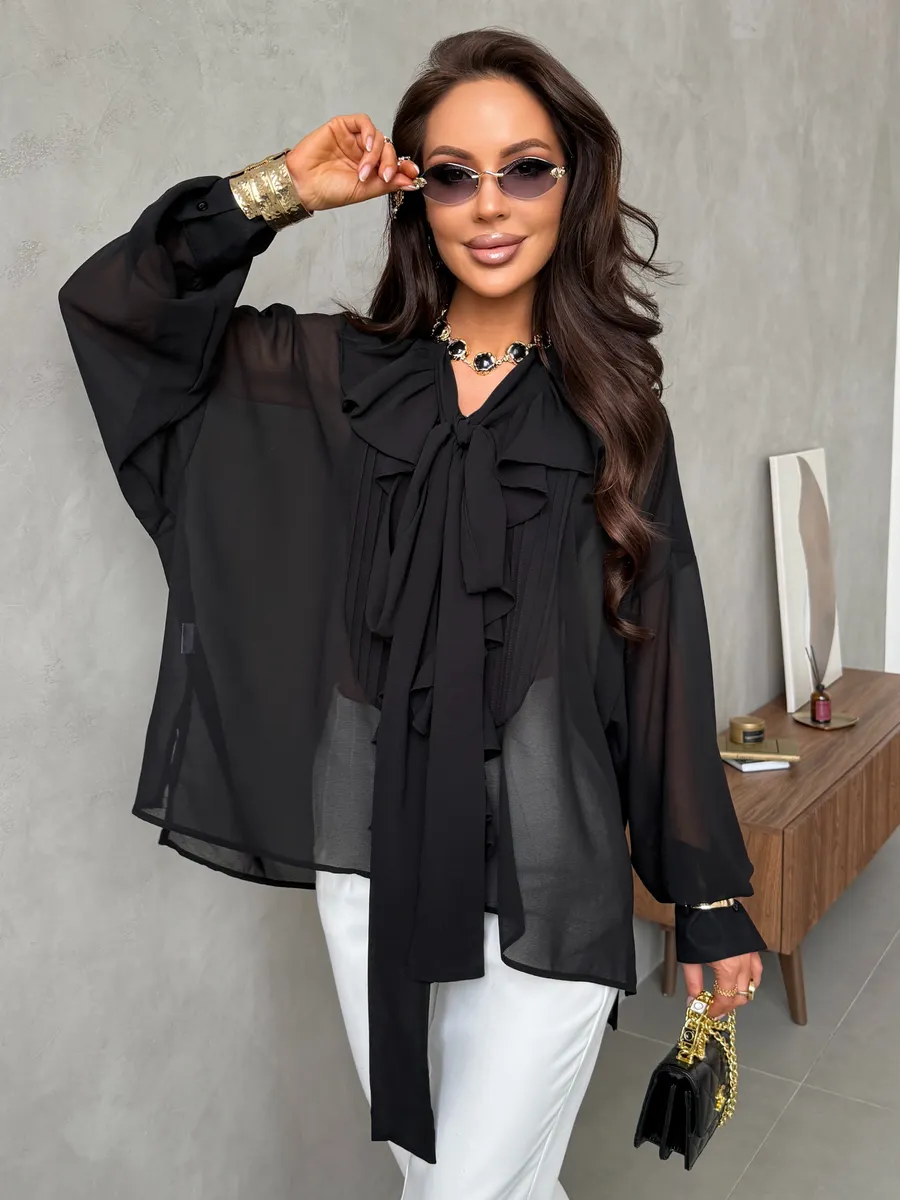 Черная нарядная офисная блузка праздничная с рюшами
