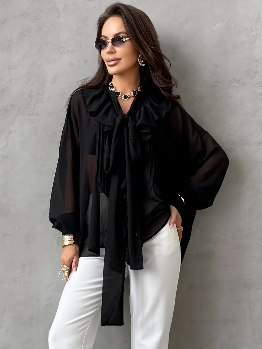 Черная нарядная офисная блузка праздничная с рюшами