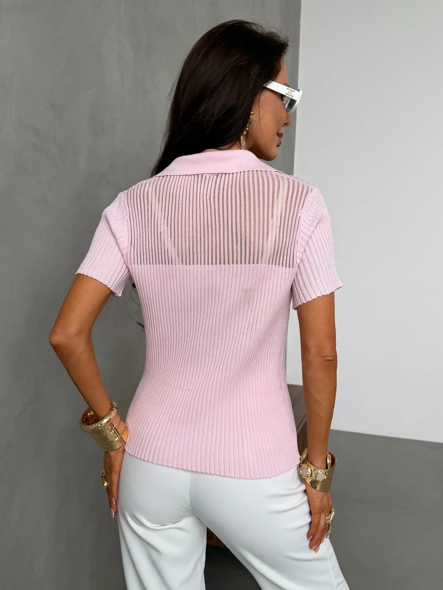 Розовая офисная кофта поло обтягивающая