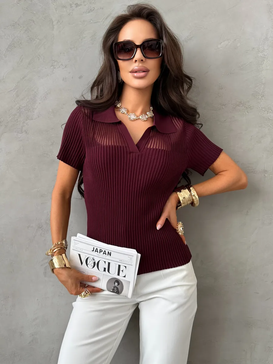 Фиолетовая офисная кофта поло обтягивающая