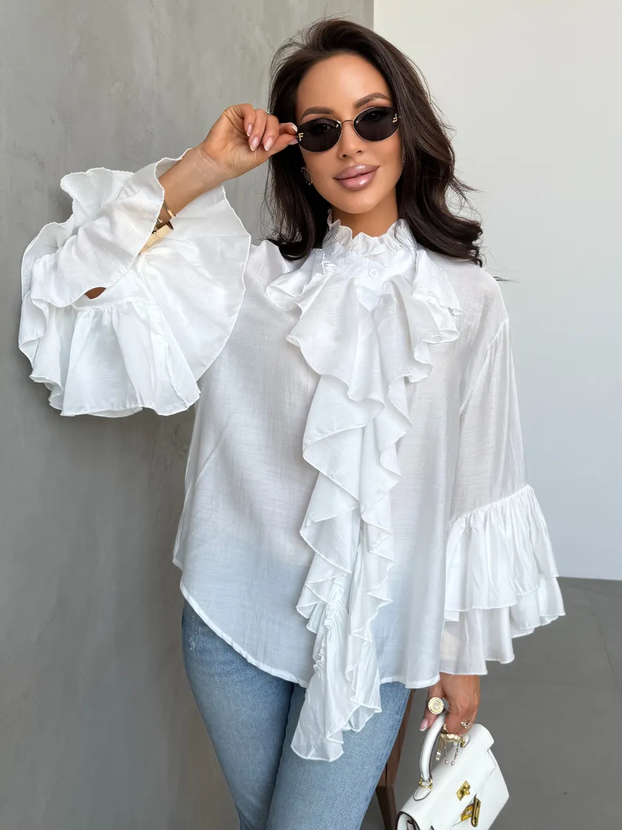 Белая нарядная праздничная блузка вечерняя офисная