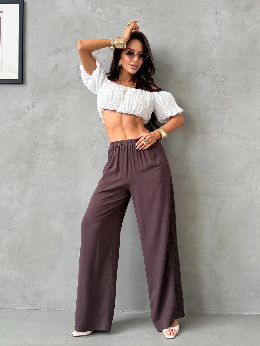 Легкие летние брюки палаццо на резинке