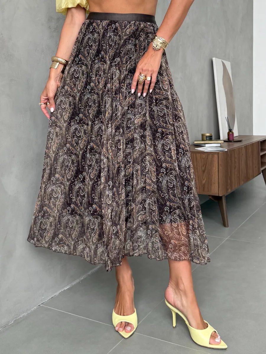 Коричневая длинная летняя юбка миди плиссе