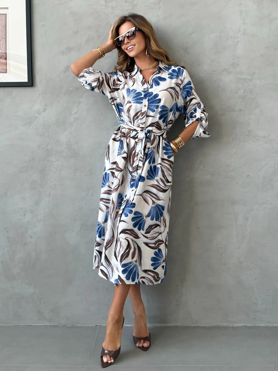 Синее длинное платье рубашка летнее с ярким принтом и поясом