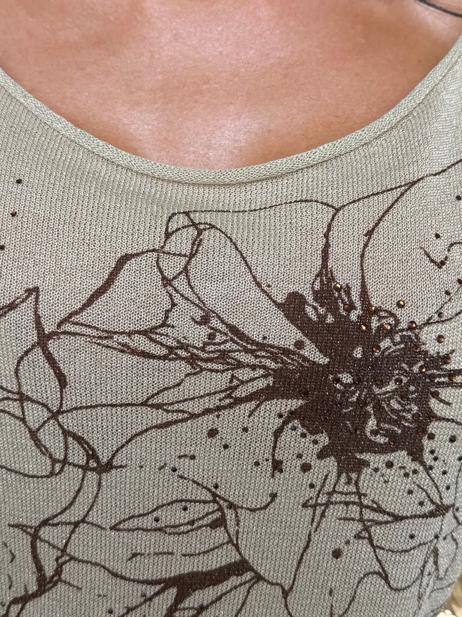 Молочная нарядная кофта оверсайз