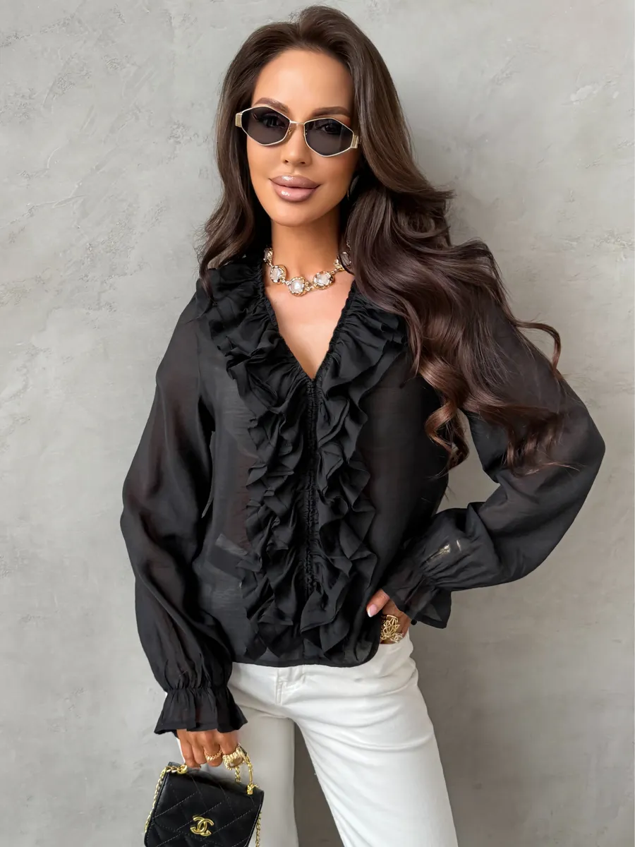 Черная летняя нарядная блузка офисная с рюшами и воланами
