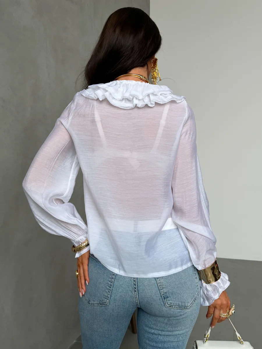 Белая летняя нарядная блузка офисная с рюшами и воланами