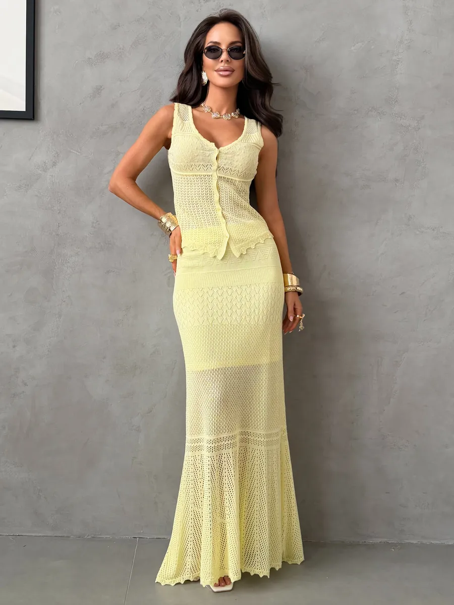 Желтый костюм с юбкой вязаный летний