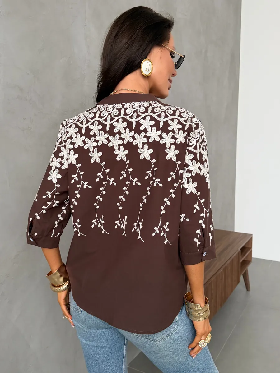 Коричневая блузка рубашка нарядная летняя с вышивкой