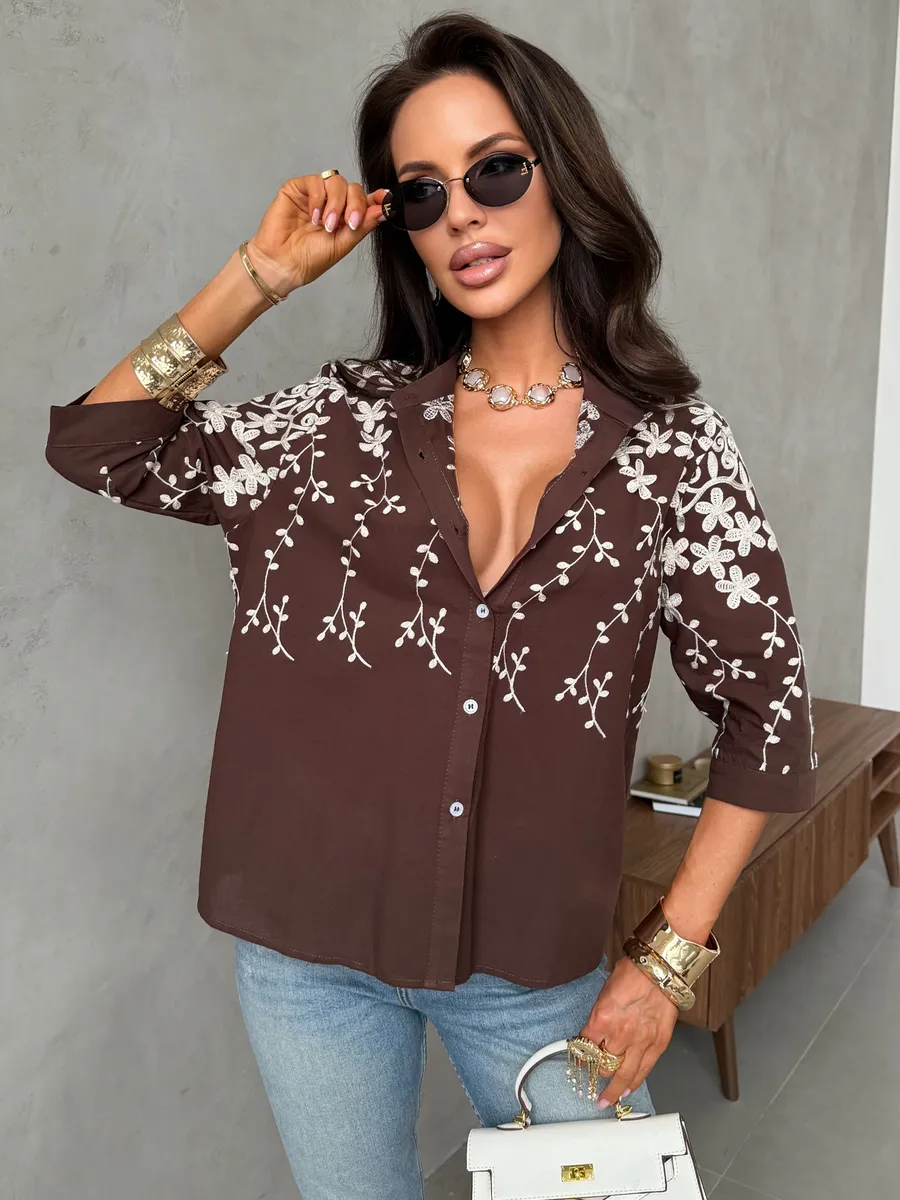 Коричневая блузка рубашка нарядная летняя с вышивкой