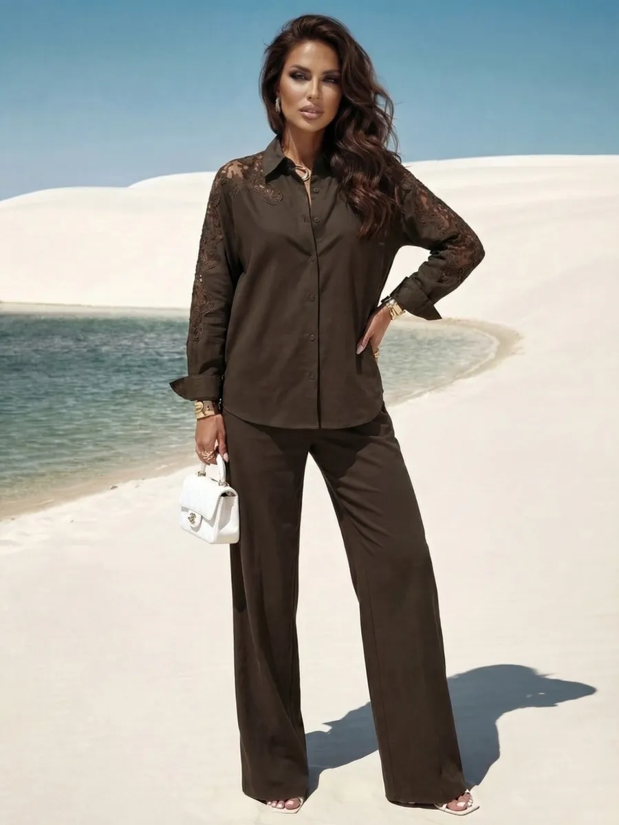 Нарядный костюм летний льняной с брюками палаццо и рубашкой