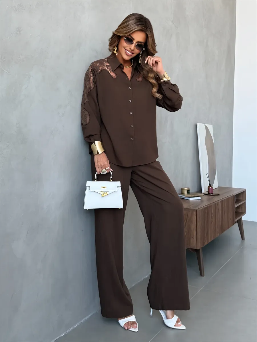 Шоколадный нарядный костюм летний льняной с брюками палаццо и рубашкой