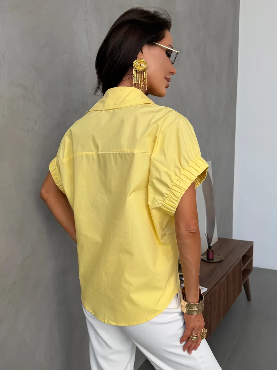 Желтая летняя офисная блузка рубашка с коротким рукавом
