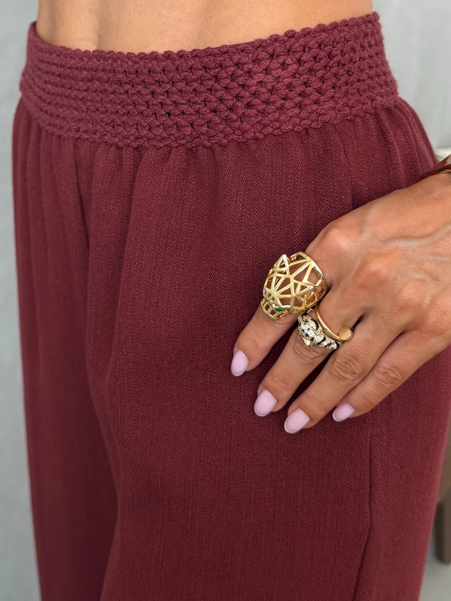 Бордовый летний костюм с рубашкой жилеткой и брюками палаццо