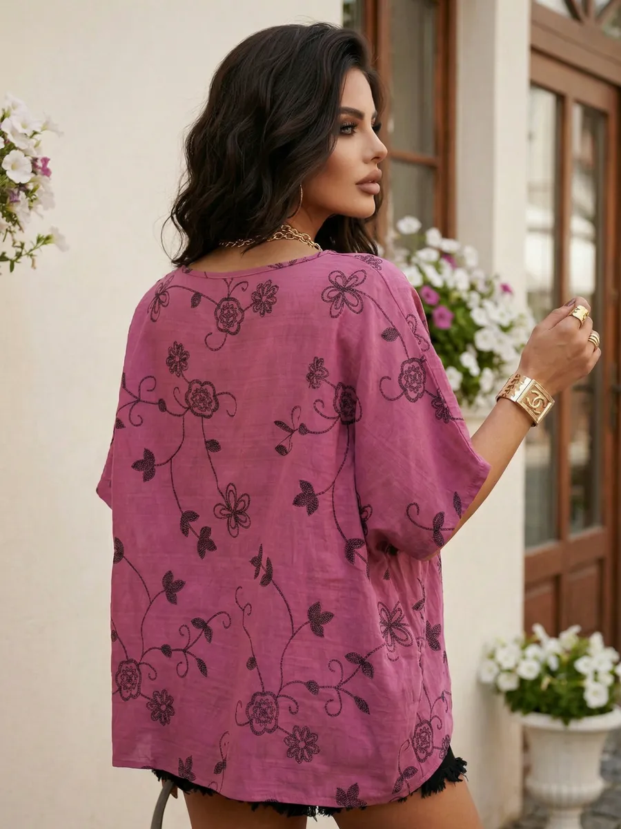 Фуксия летняя нарядная блузка больших размеров с цветочным принтом