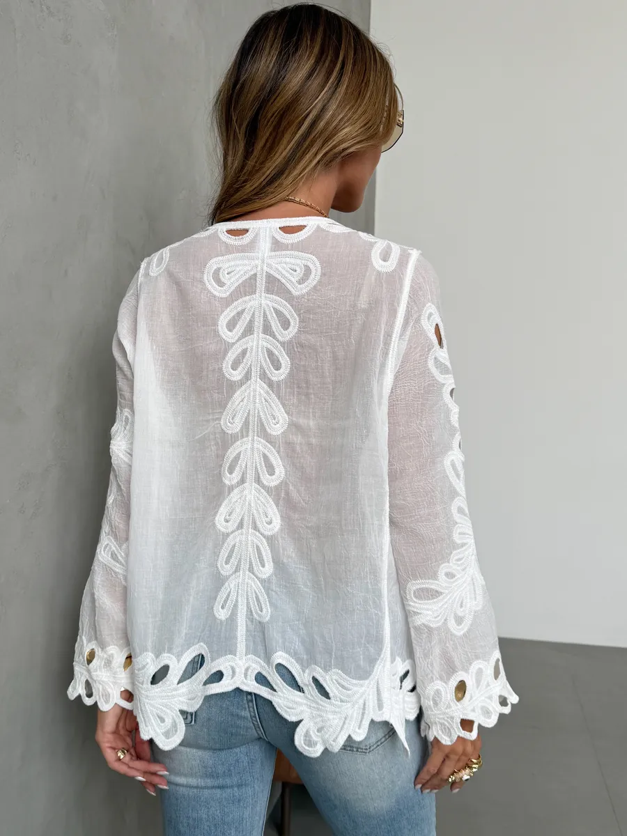 Белый блузка нарядная летняя