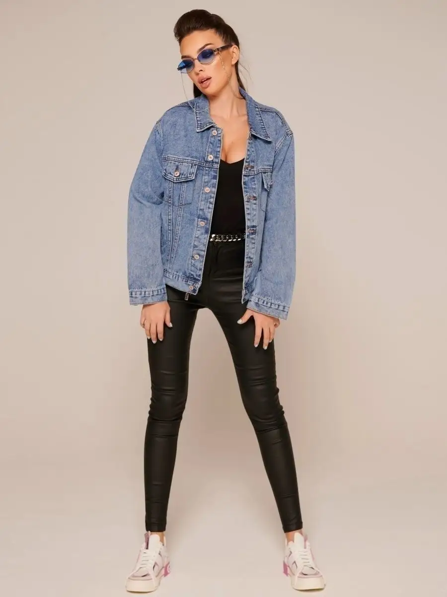 Синяя куртка джинсовая женская оверсайз летняя бомбер джинсовка