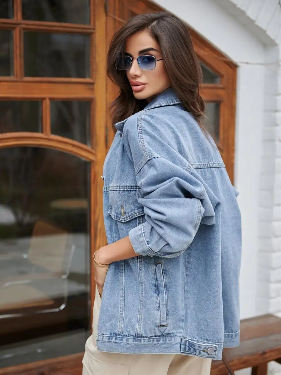 Синяя куртка джинсовая женская оверсайз летняя бомбер джинсовка