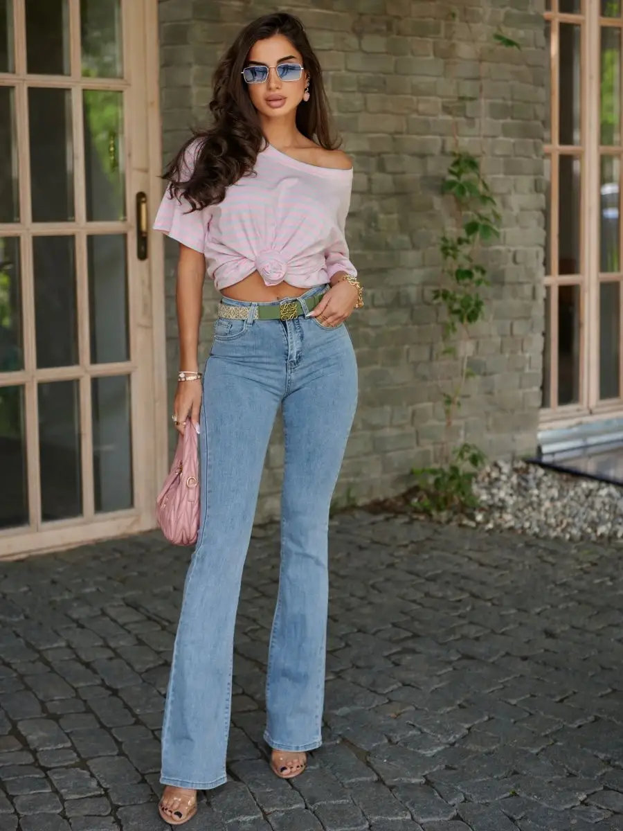 Джинсы с высокой посадкой пушап клеш