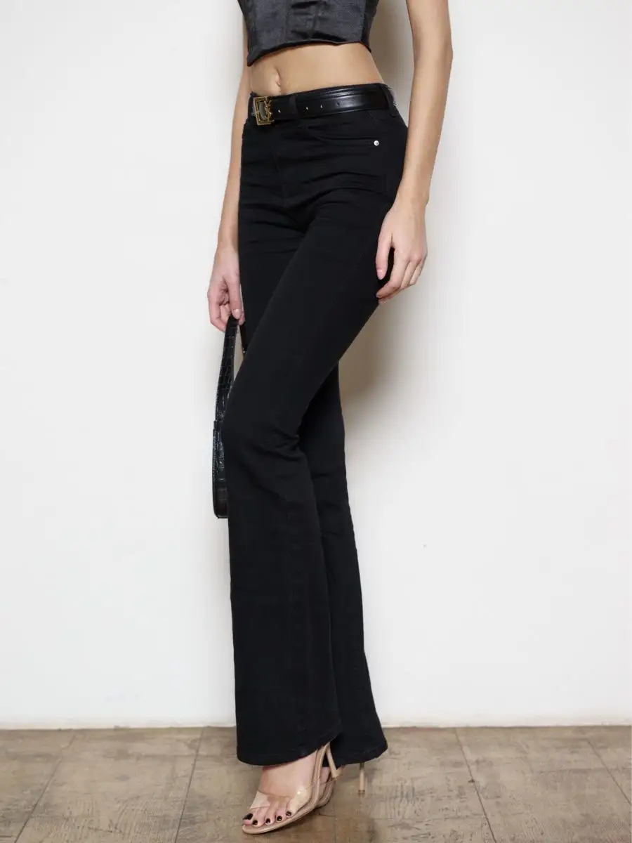 Джинсы с высокой посадкой пушап клеш